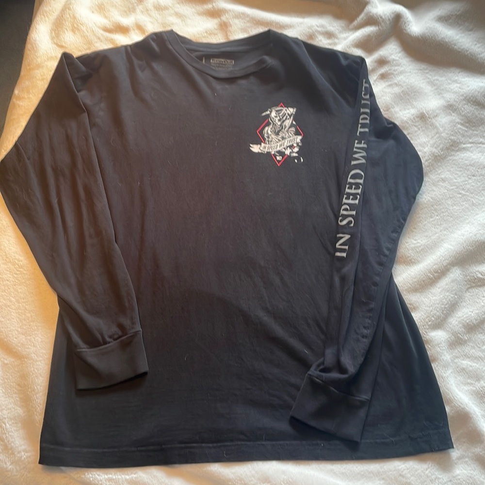 Long sleeve t shirt